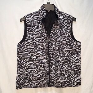 Causal Identity quilted vest size XL